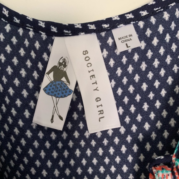 Patterned Flowy Tank - Picture 6 of 6